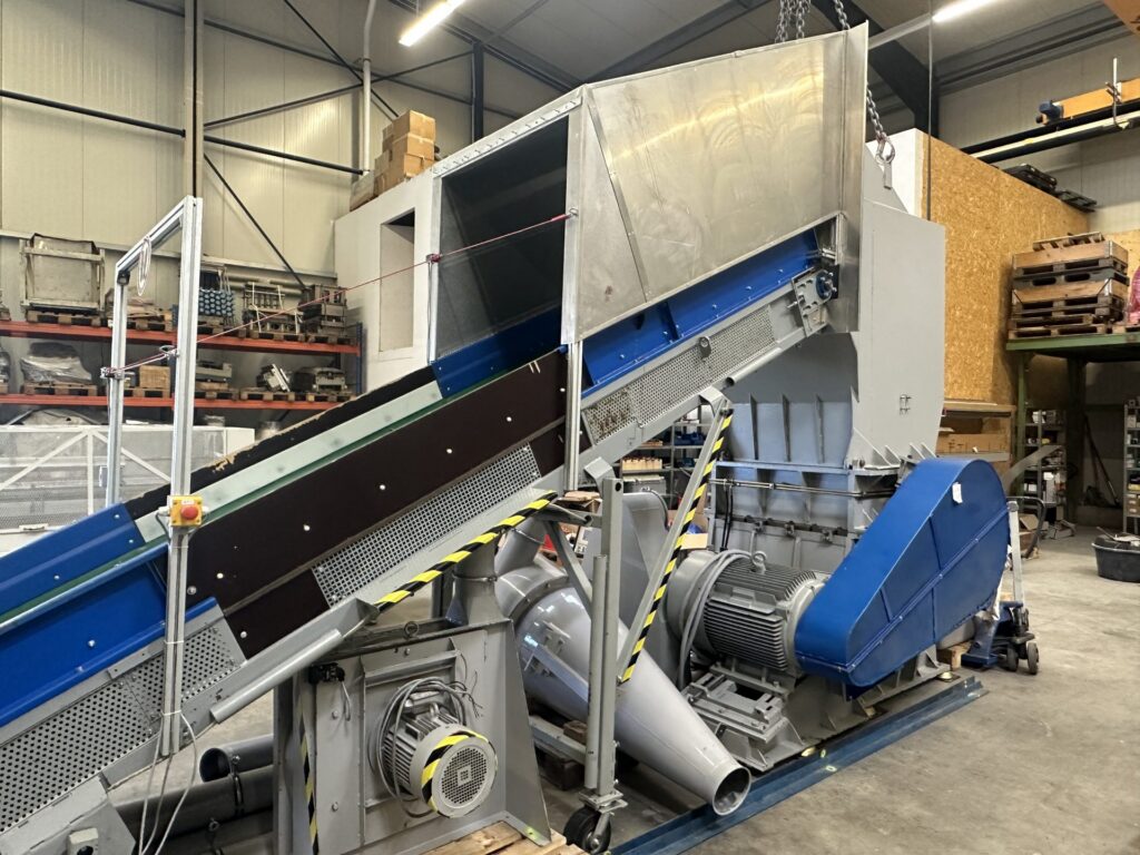 Amis Amis cutting mill type FB-10/C - Mega Plast