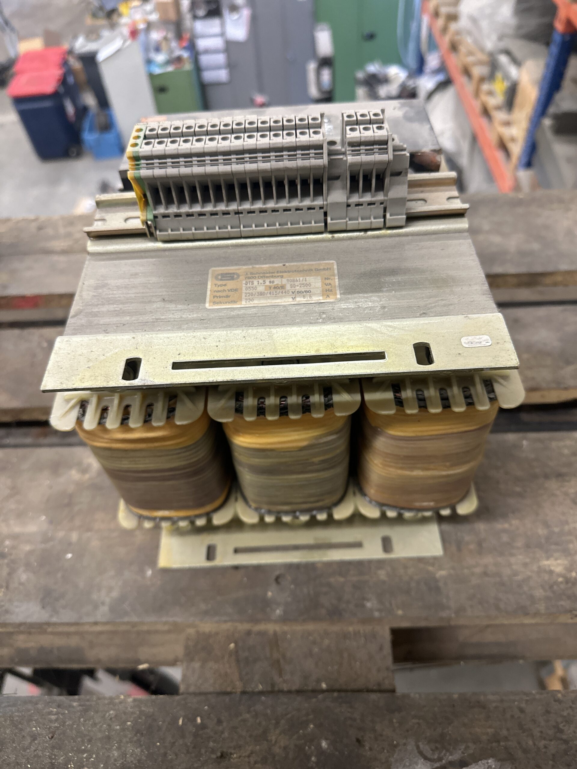 Schneider Transformer DTS 1.5 sp