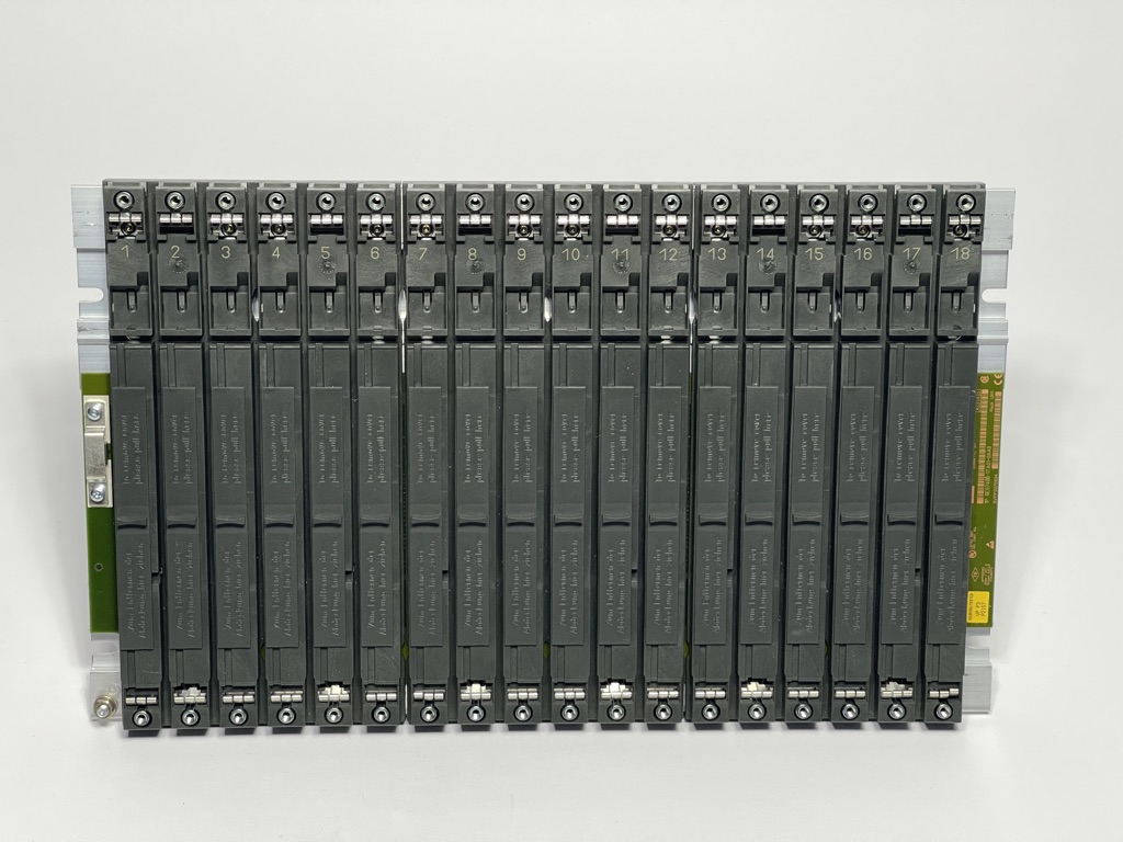 Siemens Simatic S7 subrack 6ES7400-1TA01-0AA0