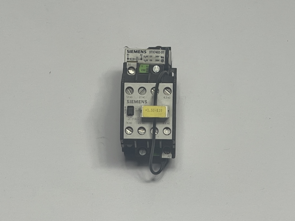 Siemens auxiliary contactor 3TH40 22-0AP0