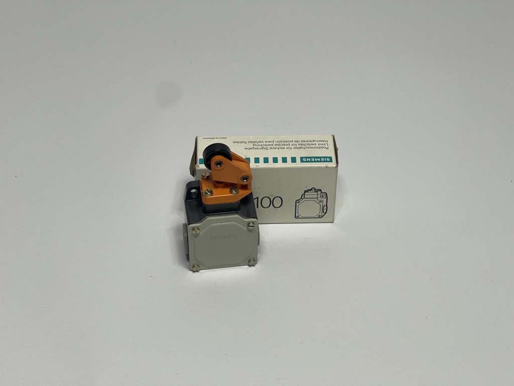 Siemens Endswitch with rolling lever 3SE2 100