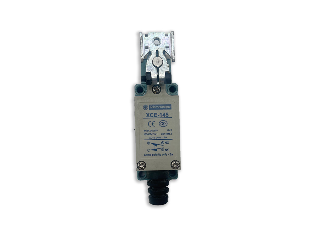 Telemecanique  limit switch XCE-145