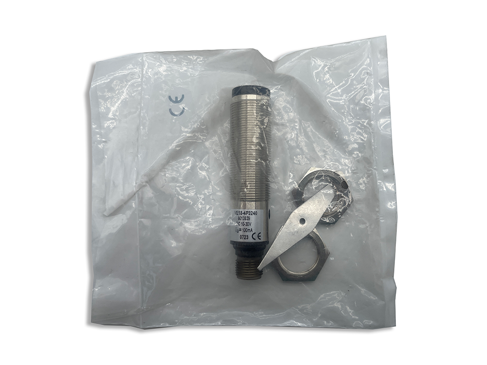 SICK round light barrier VE18-4P3240