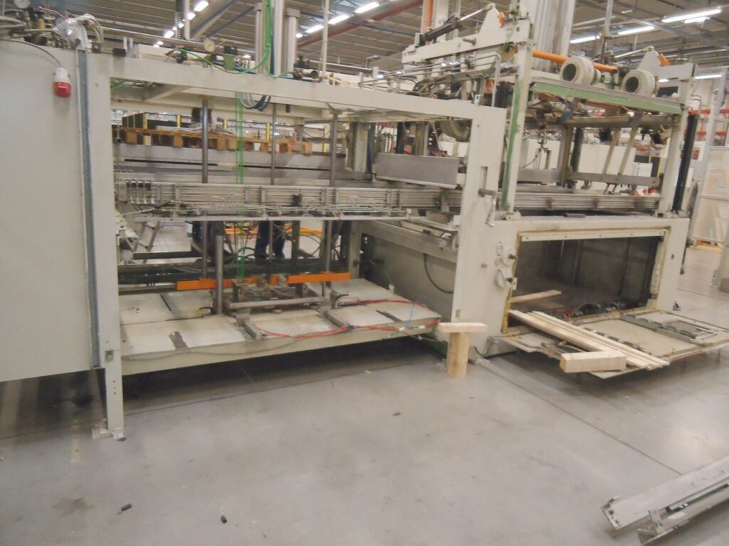 ILLIG ILLIG UA 200 ED S38 with BE 200 and Pre-Heater - Mega Plast