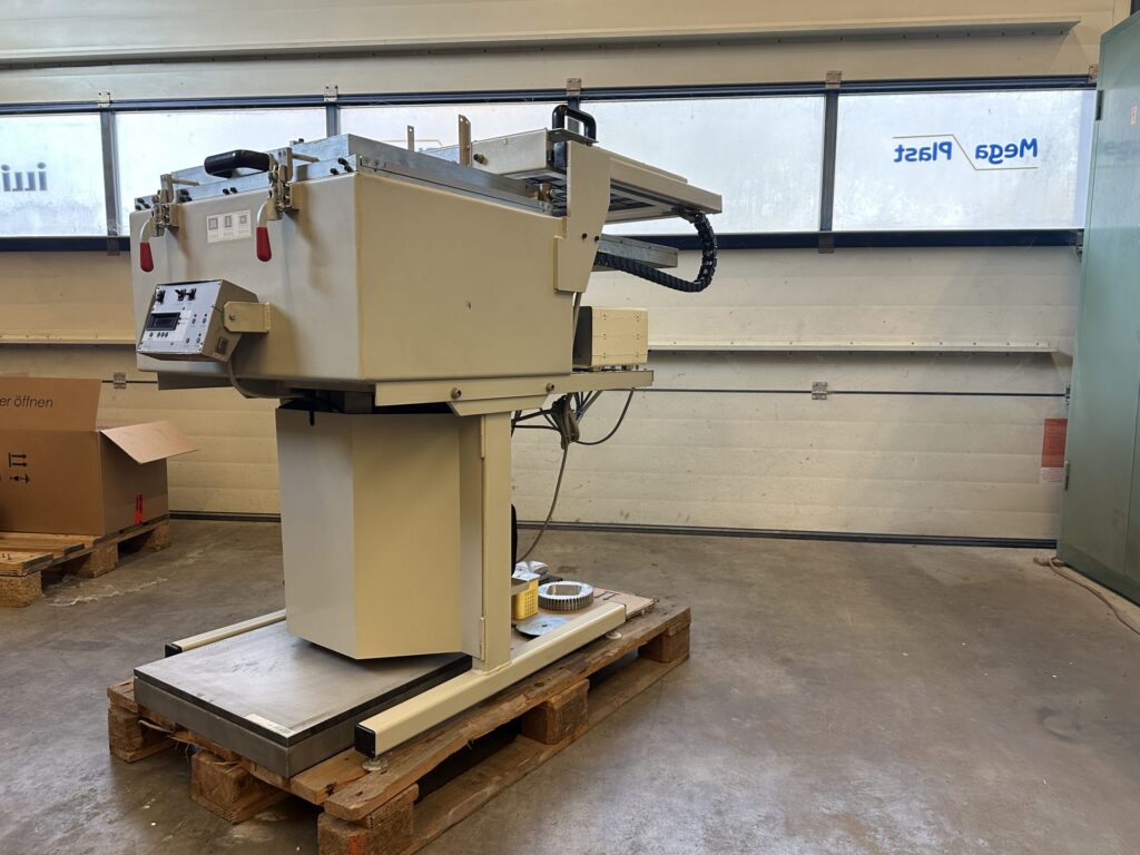 Berg Vacuumforming machine